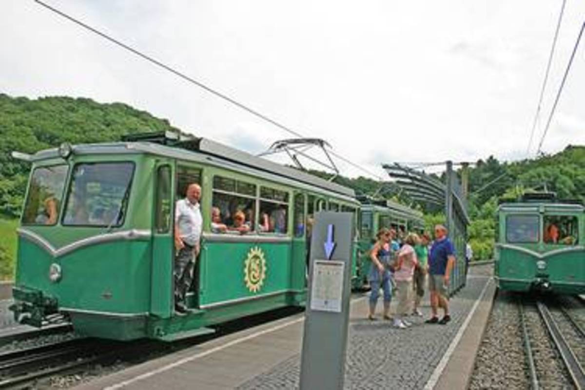 Drachenfelsbahn nahe der Ferienwohnung im Rheinland