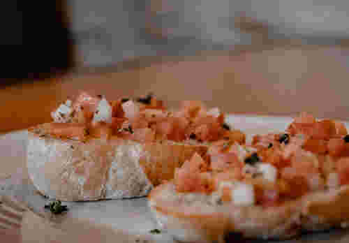 mediterran belegtes Brötchen